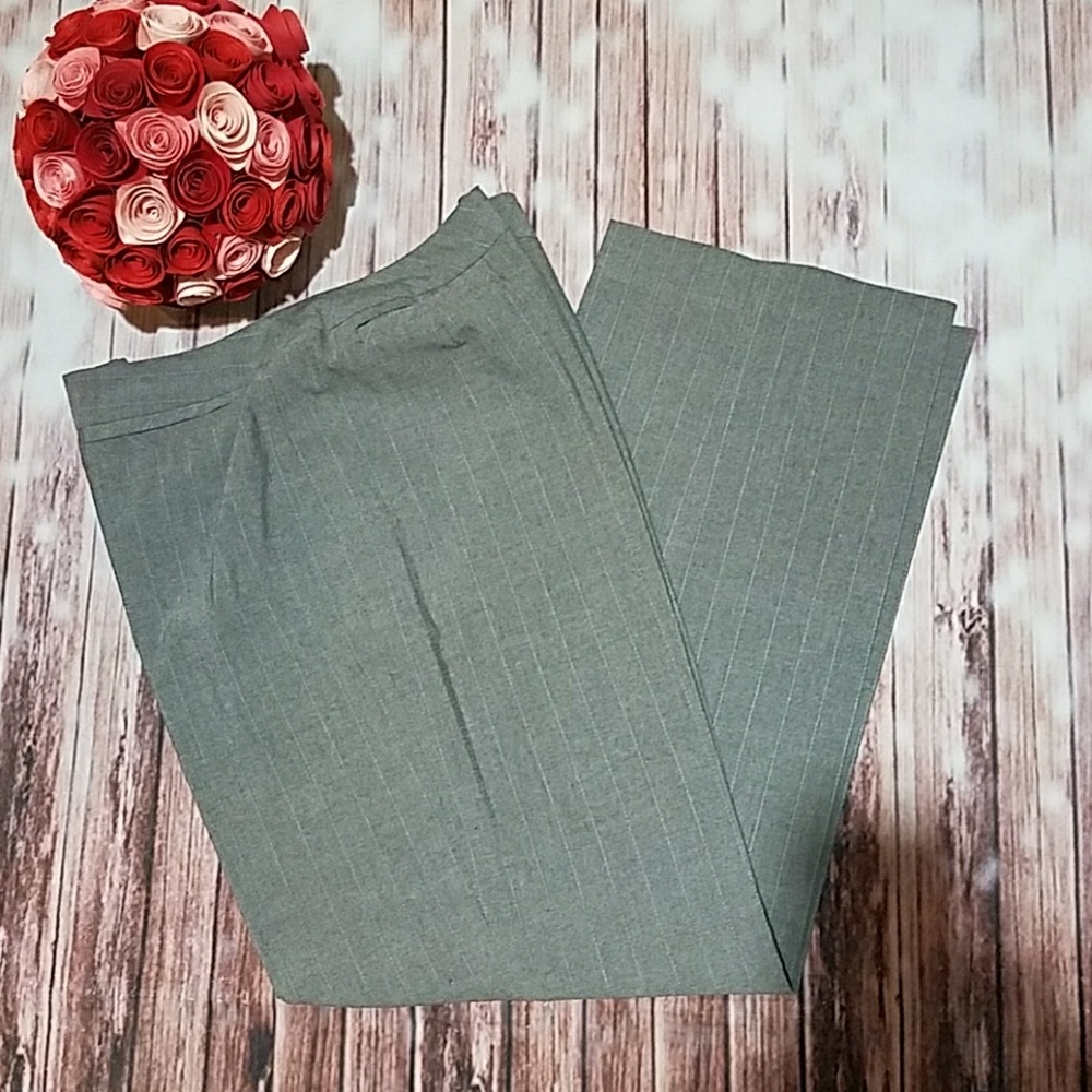 Larry Levine Size 14 Gray Work Pants